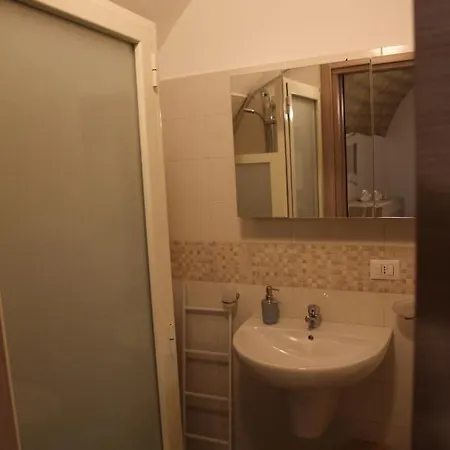 Mirabari 3*