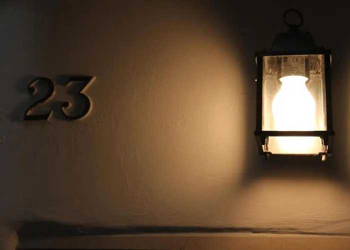 住宿加早餐酒店 Mirabari 3*