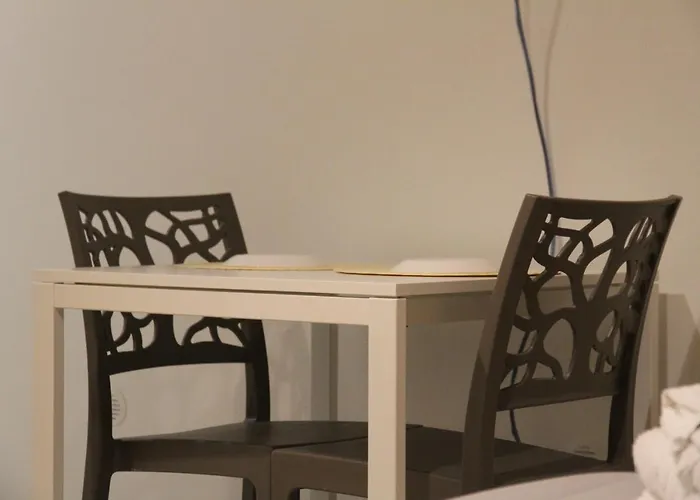 住宿加早餐酒店 Mirabari 3*