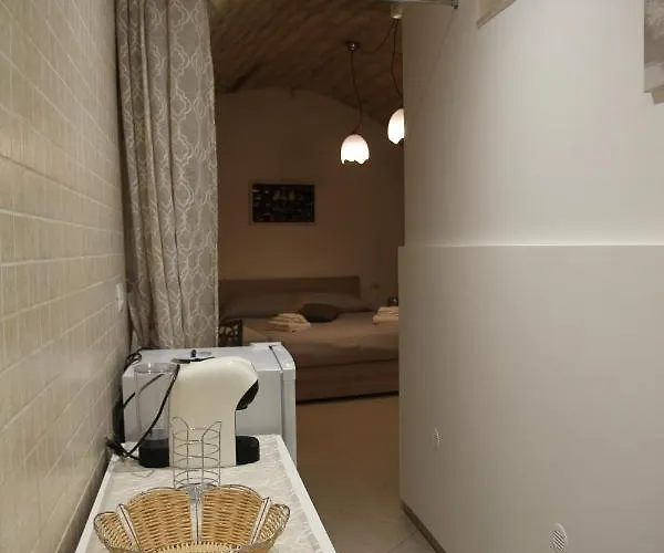 Alojamento de Acomodação e Pequeno-almoço Mirabari Bari